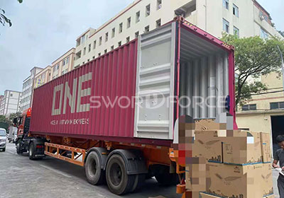 loading-container-2-400x280 loading-container-2-400x280