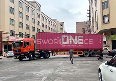loading-container-3-400x280 loading-container-3-400x280