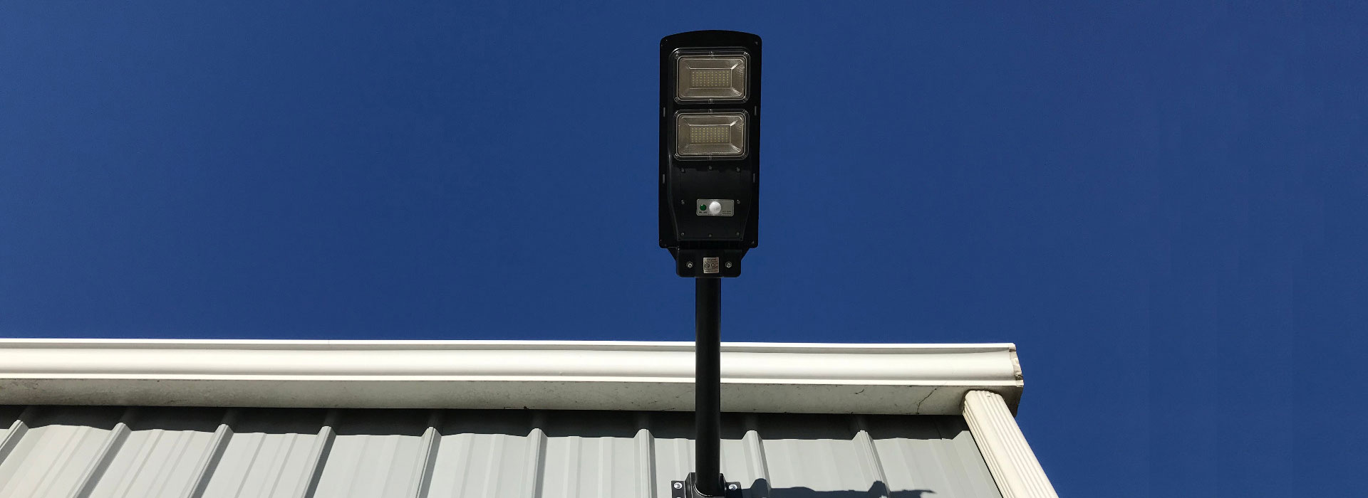 Y022-solar-led-street-light-project-1920x700