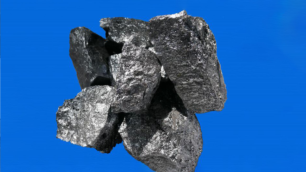 Comparing-Monocrystalline-and-Polycrystalline-Solar-Panels-5 Comparing-Monocrystalline-and-Polycrystalline-Solar-Panels-5